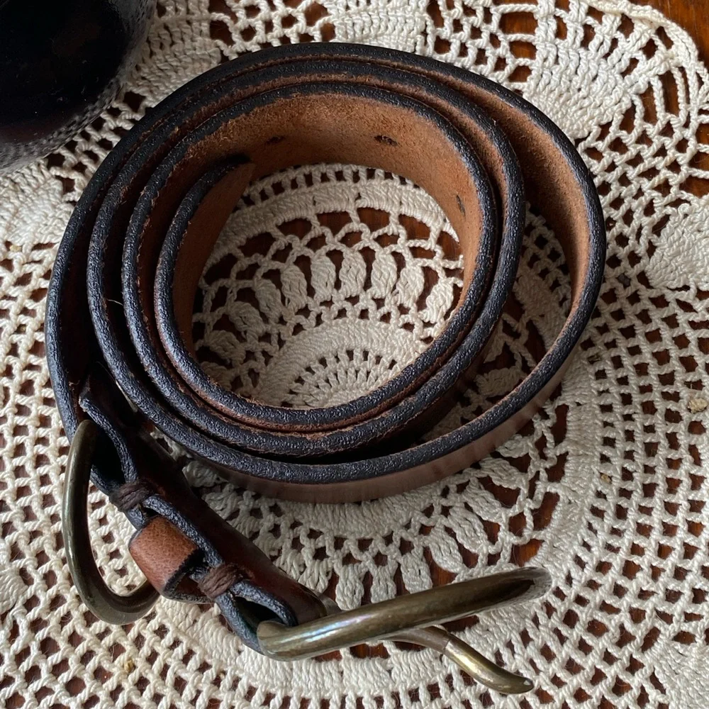 100% Leather Belt Brown with Pewter Buckle 35” inches EUC.